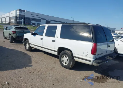 1995 GMC Suburban C1500 из США, поврежденный, VIN 3GKEC16K6SG501988